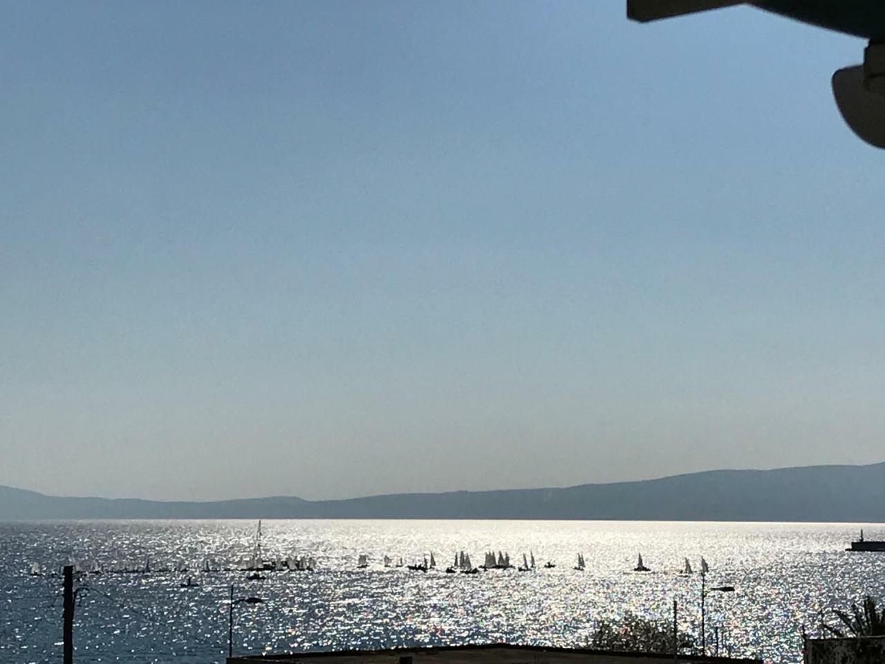Tg Kalamata Beach Studio With Sea View Terrace Apartman Kültér fotó