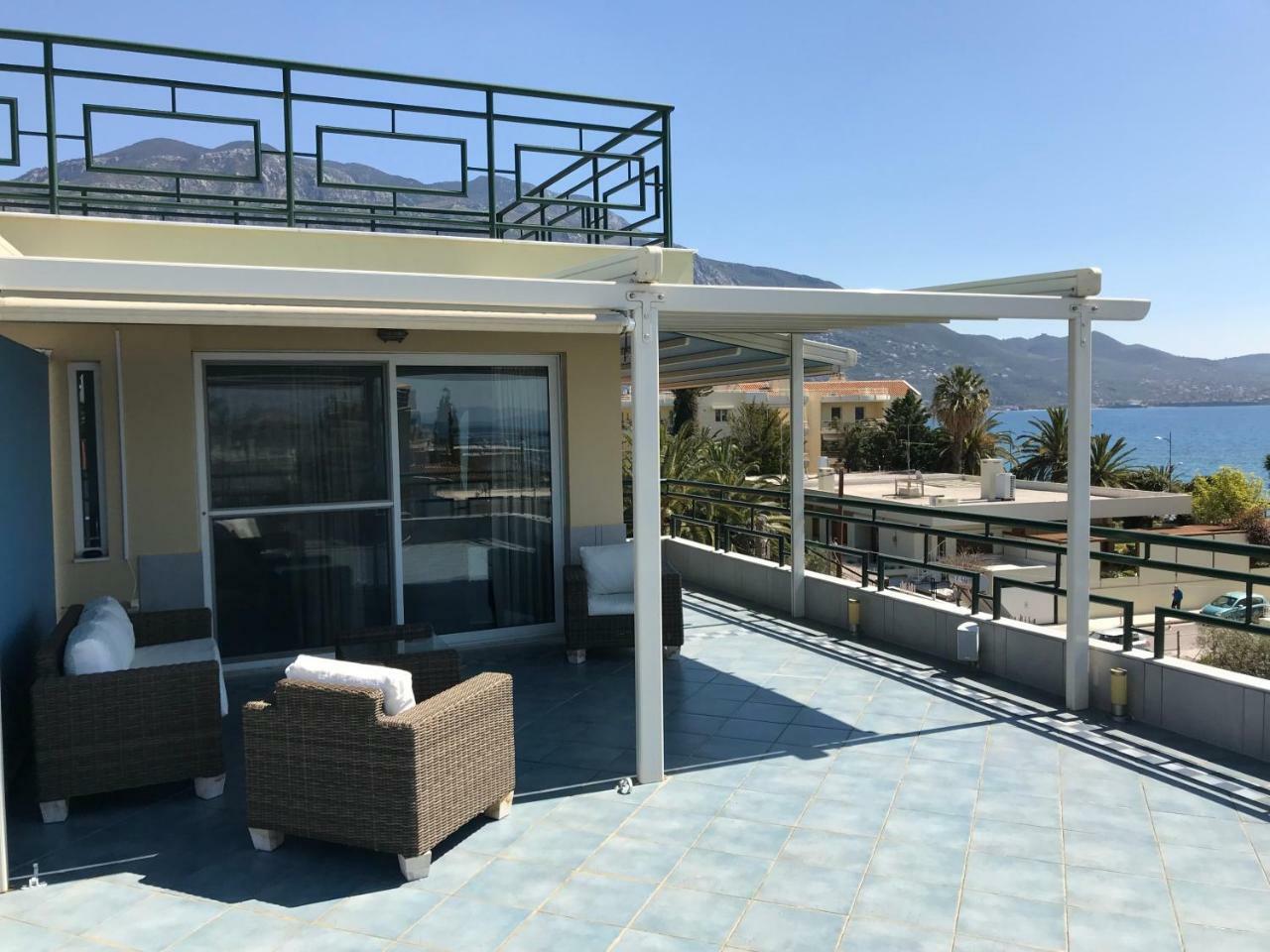 Tg Kalamata Beach Studio With Sea View Terrace Apartman Kültér fotó